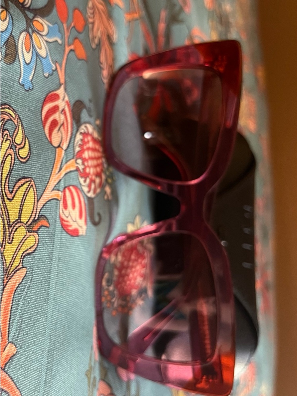 Women’s Oversized Pink/Sunglasses